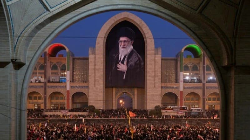Hezbollah, Hamas ir Houthi atstovai dalyvavo Ayatollah Ali Khamenei laidotuvėse