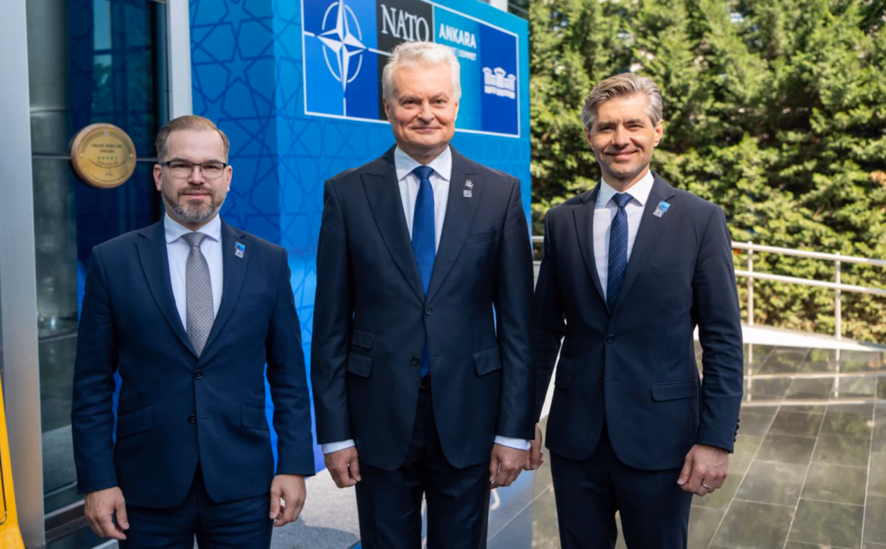 Nausėdos „5 proc. klubas“: ženkliukas, kuriuo Lietuva įrašoma į naują karo biudžeto epochą