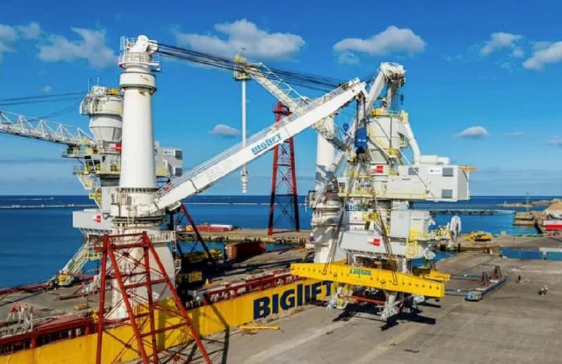 Latvijos užsienio prekyba išaugo, tačiau deficitas padidėjo