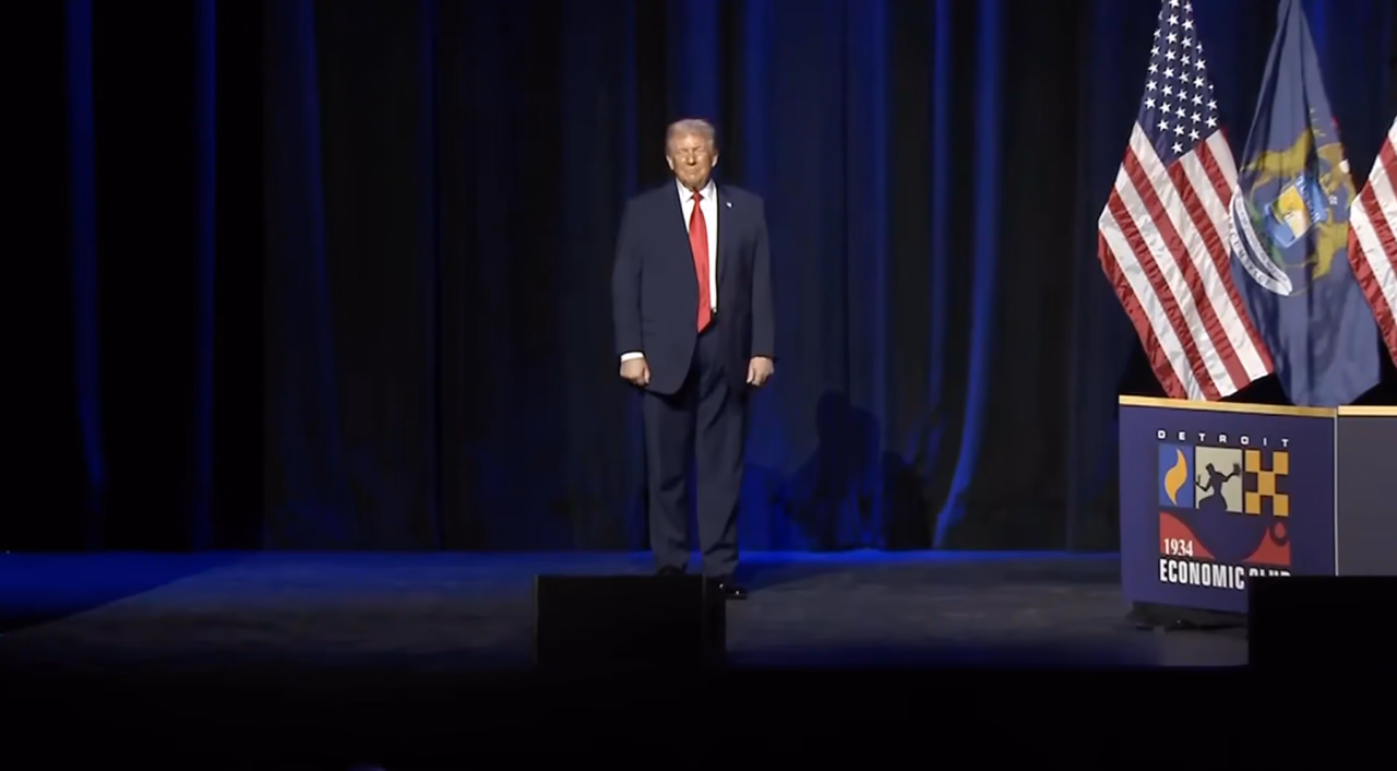 Donald Trump kreipėsi į amerikiečius: gyrė ekonomikos pasiekimus ir pareikalavo pertvarkyti rinkimų sistemą