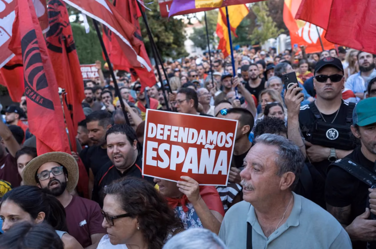 Seutos krizė neslūgsta: 73,5 tūkst. migrantų grįžo į Maroką, Ispanija užtvėrė kelią jūra