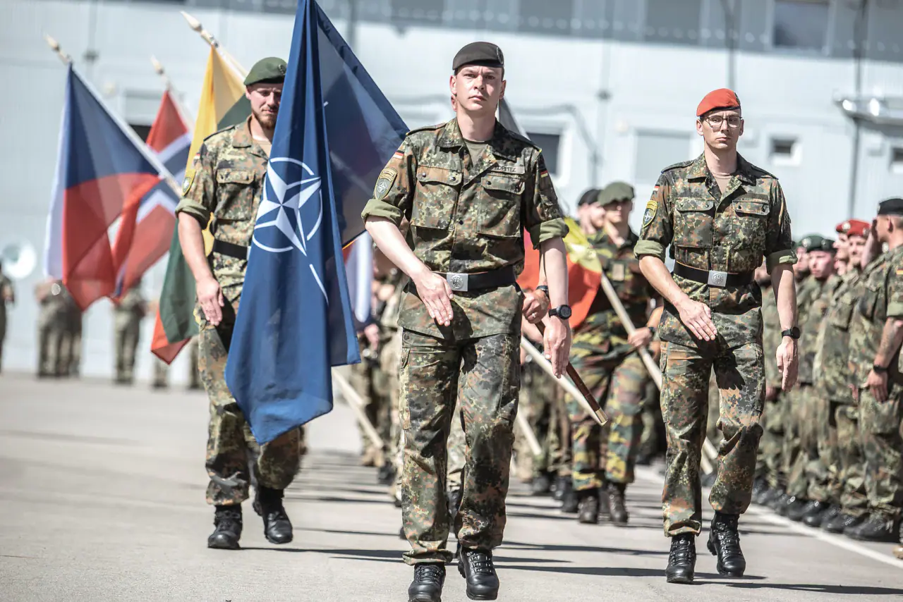 NATO stiprina Lietuvą: Rukloje – nauja rotacija su „Leopard“, CV90 ir „Boxer“