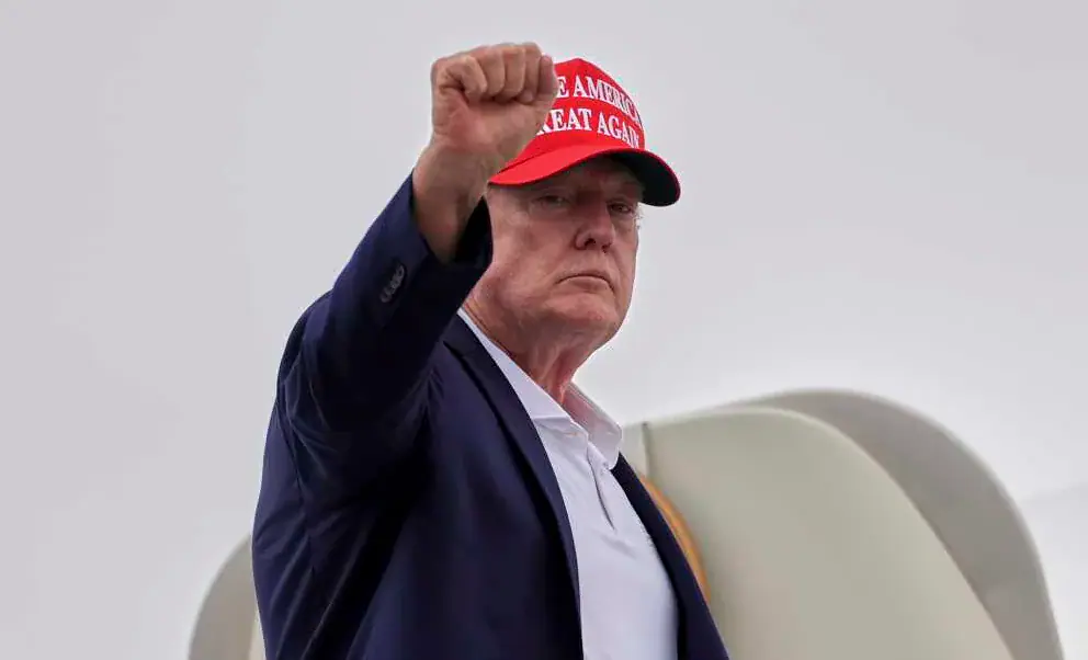 Trump nurodė mažinti pratybas su Pietų Korėja – nenori siųsti „priešiško signalo“ Kim Jong Un