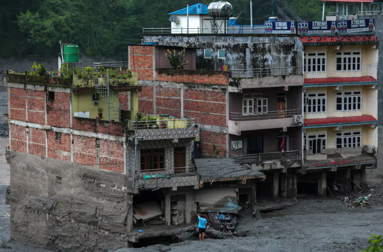 Himalajų katastrofa: Nepalui atstatyti gali prireikti iki 5 mlrd. dolerių
