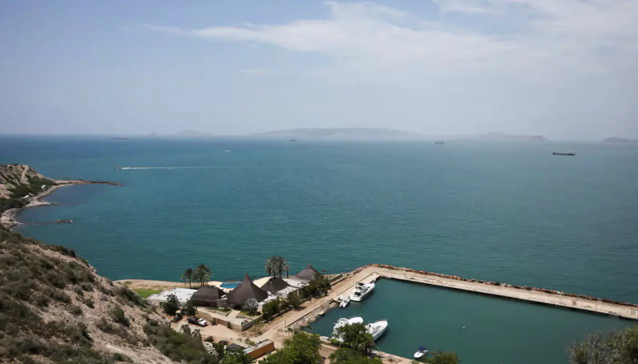 Trump paskelbė milžinišką naftos sandorį – JAV perima 65 mlrd. barelių kontrolę