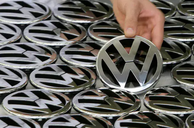 „Volkswagen“ bręsta didžiulis konfliktas – kalbama apie gamyklų uždarymą ir iki 50 tūkst. darbo vietų