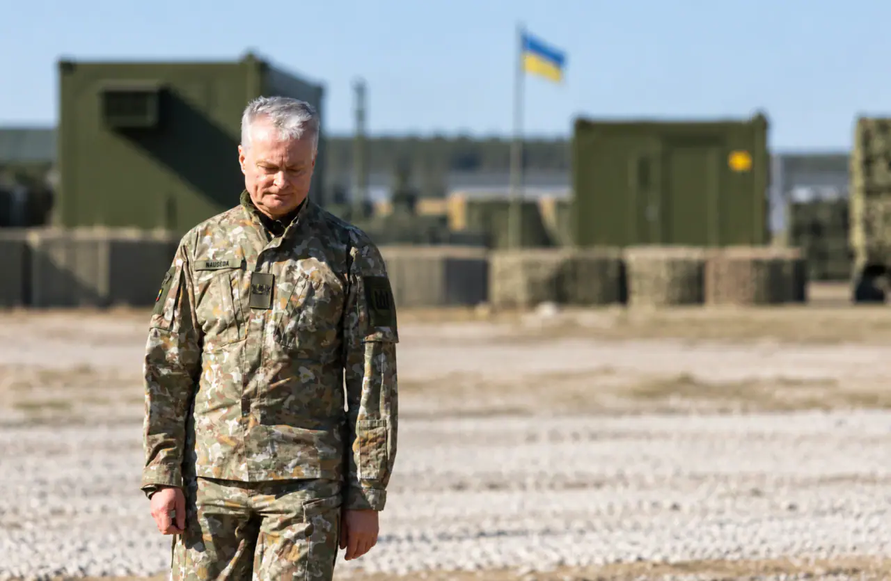 Nausėda ragina negudrauti – Rusijos atgrasymui 7 proc. BVP