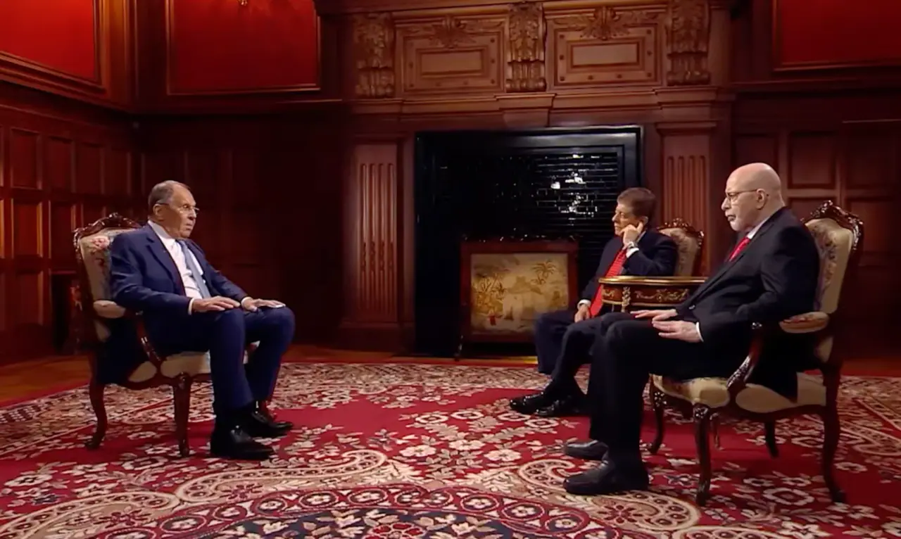 Sergejus Lavrovas: derybos vyks, bet Rusija karo nestabdys