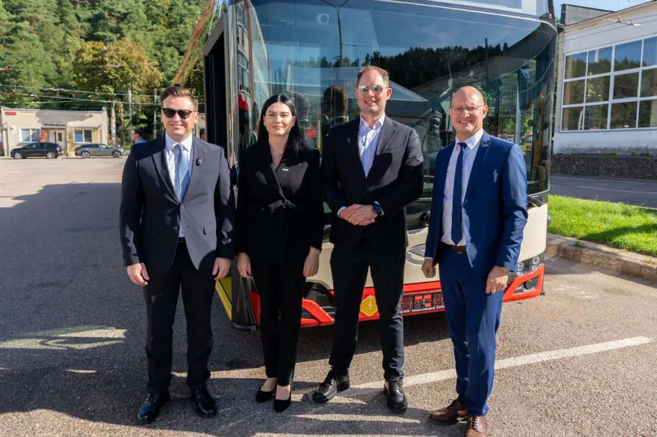 69,8 mln. eurų sostinės autobusams, o vietoj skaičiavimų – „gerosios praktikos“
