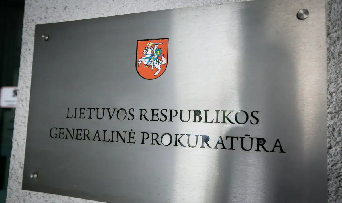 Dėl 158 tūkst. paviešintų šauktinių duomenų prokuratūra dar neapsisprendė
