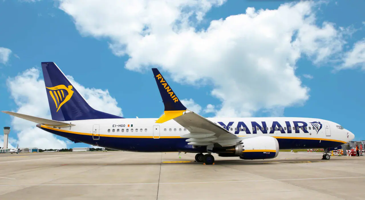 „Ryanair“ mažina skrydžių pasiūlą Lietuvoje 25 proc., o Rygoje plečiasi