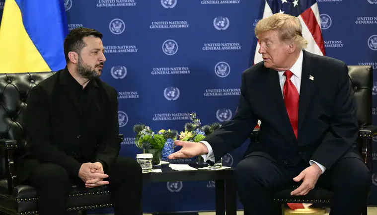 Trump pareikalavo naujo Ukrainos prezidento, kuris sugebėtų susitarti su Rusija