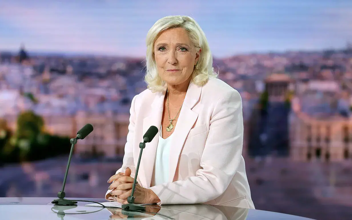 Marine Le Pen žada mažinti milijardinę paramą Ukrainai