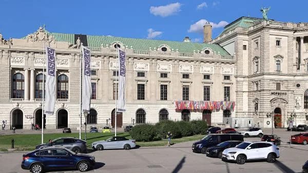 Austrija išsiunčia keturis Rusijos diplomatus