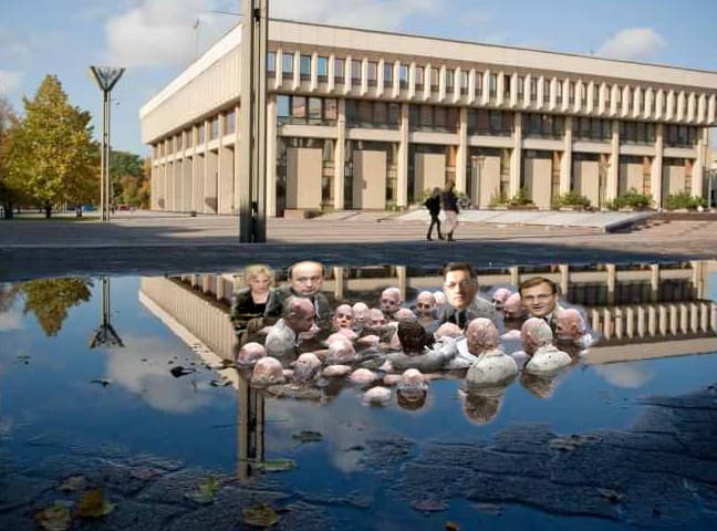 Į Seimą ant raišo kuino