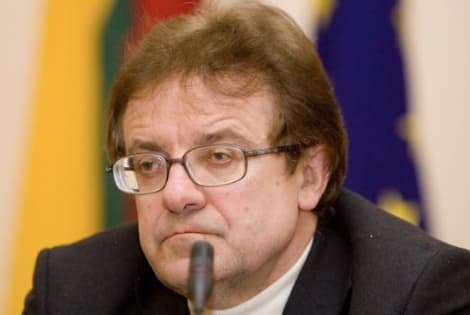 Politologas V. Radžvilas: Lietuvoje turime fasadinę demokratiją