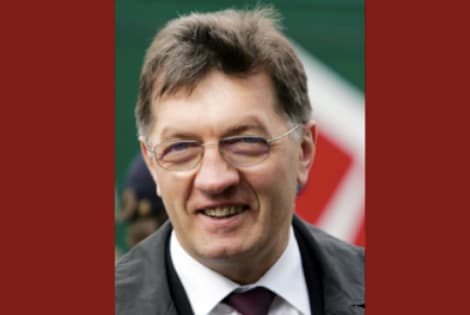 Negerai, kad šilta šypsena ir skaidriu optimizmu šalies žmonių dvasią nuolat stiprinantis premjeras nuliūdo. Norėdami jam padėti įveikti tokius apmaudžius nesklandumus, kaip trečdalio šalies gyventojų skurdas, ekspertai.eu siūlo kelis neatidėliotinus darb