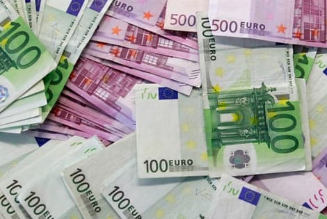 62 proc. lenkų yra prieš euro įvedimą, o kiek lietuvių?
