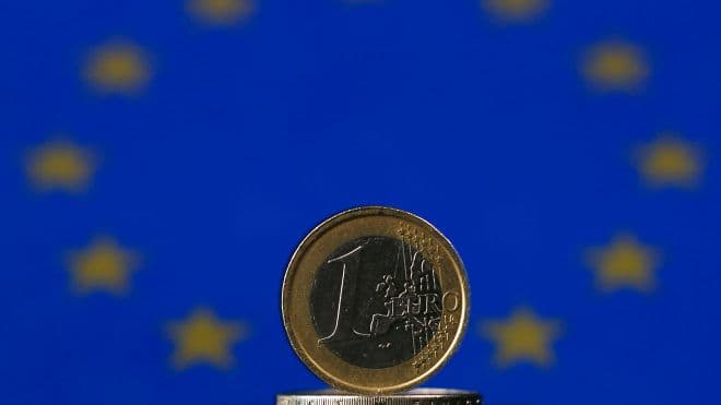Ekspertų teigimu, artėja euro era