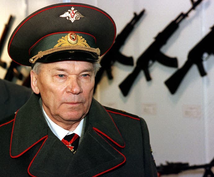 Geriau jau būčiau išradęs mašiną, kuri galėtų padėti ūkininkams, pavyzdžiui, šienapjovę“, – yra sakęs M. Kalašnikovas