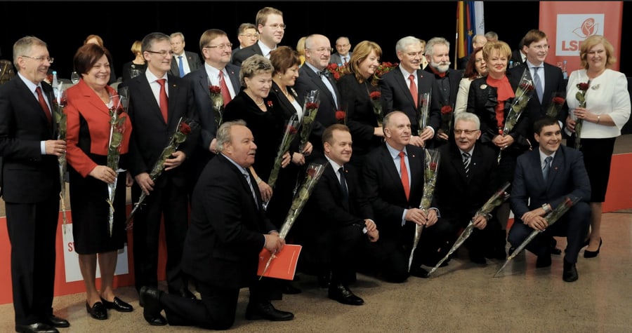 Sveikatos apsaugos ministrė R. Šalaševičiūtė (dešinėje). Nuotr. lsdp.lt