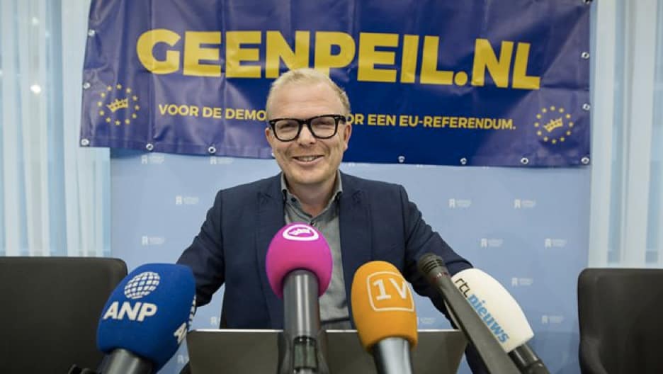 Kitų metų pradžioje Nyderlanduose įvyks referendumas, kuris labai nepatiks tiek Ukrainai, tiek Lietuvos valdantiesiems ir jų nepriklausomai (kitaip - valatkodelfinei ) žiniasklaidai. Nuotr. spitsnieuws.nl