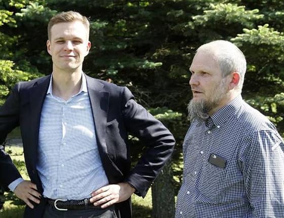 Konservatorių nepriklausomo portalo „delfi.lt“ apžvalgininkas Romas Sadauskas-Kvietkevičius (dešinėje) į Seimo rinkimus gelbėti Lietuvos eina su liberalais. Nuotr. facebook.com