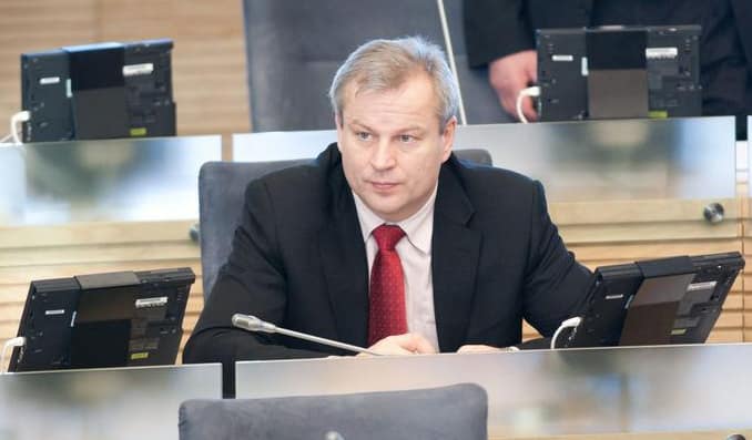 Komisija nustatė, kad socialdemokratas Mindaugas Bastys veikė prieš Lietuvos valstybę tarnaudamas Rusijai. Nuotr. facebook.com