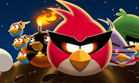Kas galėjo pagalvoti, kad „nekaltas“ žaidimėlis „Pikti paukščiai“ (Angry Birds), paplitęs išmaniuosiuose telefonuose, taps amerikiečių Nacionalinės saugumo agentūros (NSA) ir britų GCHQ šnipų taikiniu?