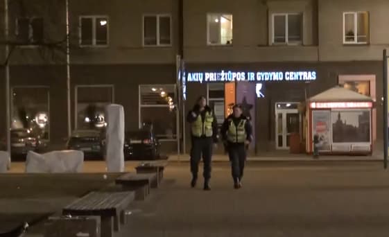 Policija paprašė netrukdyti dirbti