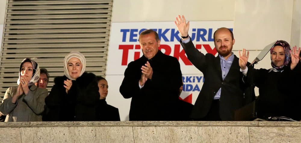 Turkijos ministras pirmininkas Redžepas Tajipas Erdoganas (centre). EPA-Eltos nuotr.