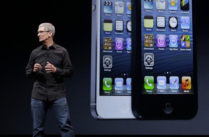 „Apple“ sunerimusi dėl „Android“ išmaniųjų telefonų populiarumo