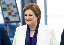 Seimo pirmininkė abejoja, ar KT galėtų sustabdyti referendumą dėl žemės pardavimo užsieniečiams