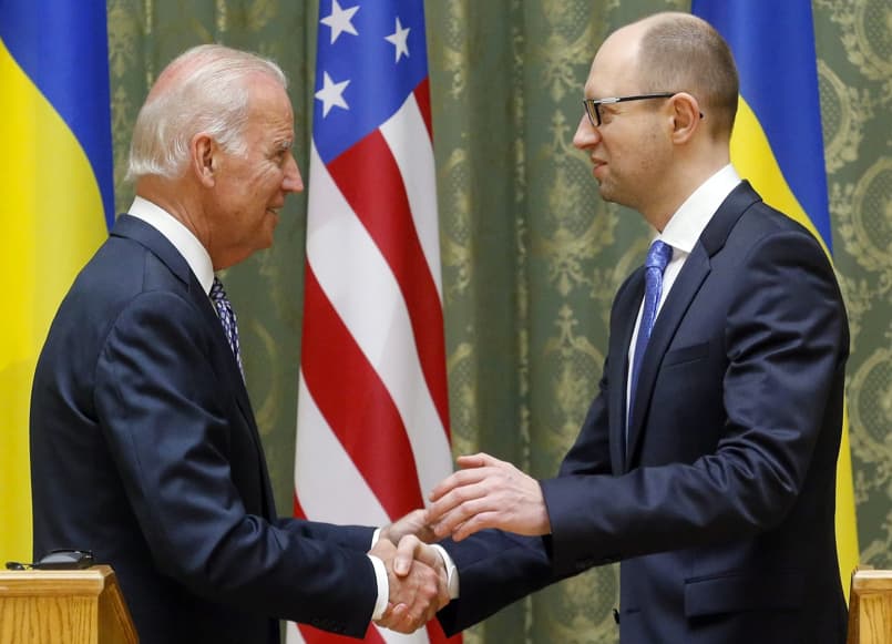 J. Bidenas: Rusijai lieka vis mažiau laiko įvykdyti Ženevos įsipareigojimus