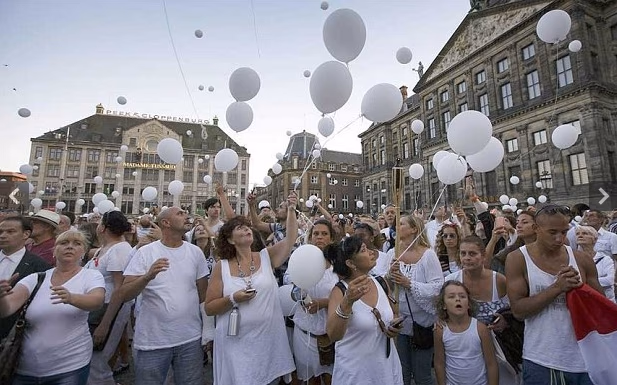 Nyderlanduose buvo surengtos atminimo eitynės