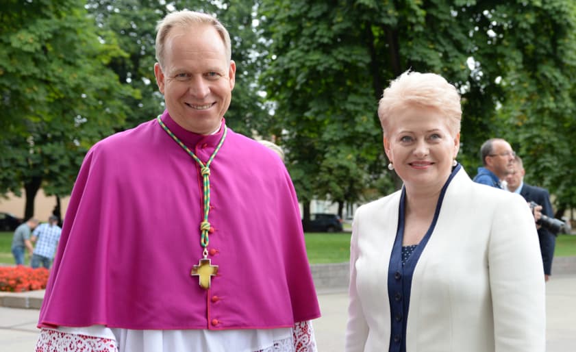 Prezidentė D. Grybauskaitė (dešinėje). Nuotr. prezidentas.lt