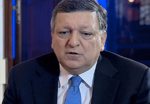 J. M. Barroso užsipuolė britų premjerą, neva šis ketinąs nesilaikyti savo pažado