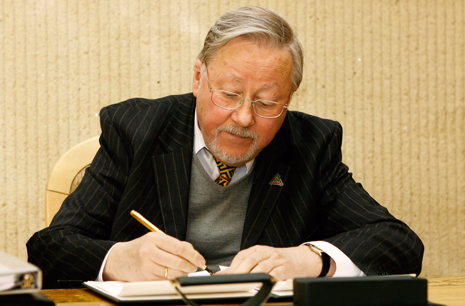 V. Landsbergis. Melagė melavo