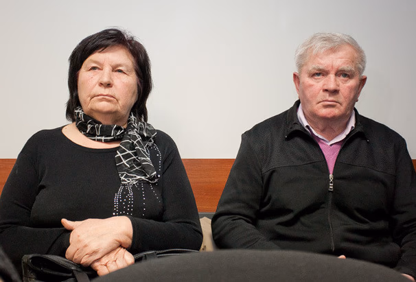 Galimi pedofilai – Laimutė ir Vytautas Kedžiai, kaip ir jų duktė Neringa Venckienė, taip pat yra įtariami nepilnametės anūkės tvirkinimu.