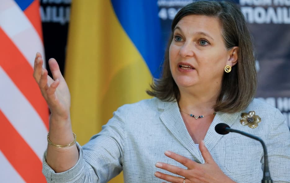 „Dabar mes turime daug patogesnę galimybę spręsti Ukrainos reikalus ir su Rusija, – pareiškė V. Nuland. – JAV tikslas – palaikyti „Minsko-2“ sprendimų realizaciją.“