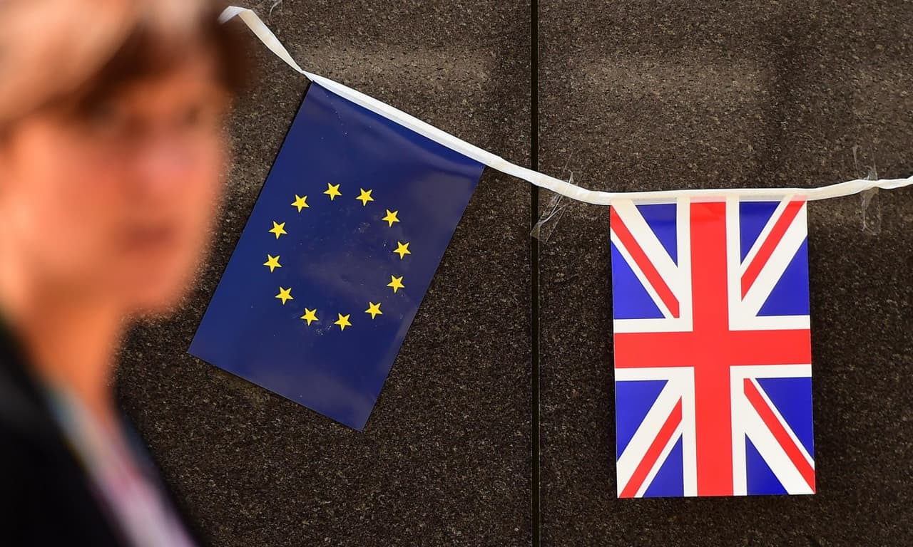 Britų spauda rašo apie keistą Anglijos banko laišką, iš kurio neva aiškėja, kaip Jungtinė Karalystė ketina nutraukti ryšius su Europos Sąjunga.