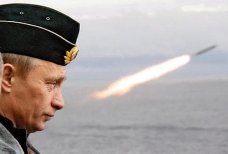 V. Putinas pažadėjo, kad bus didinamas Rusijos branduolinis arsenalas