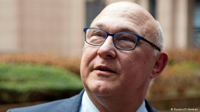Mišelis Sapenas (Michael Sapin).