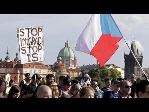 Lenkijoje ir Slovakijoje vyko demonstracijos ir prieš, ir už imigraciją
