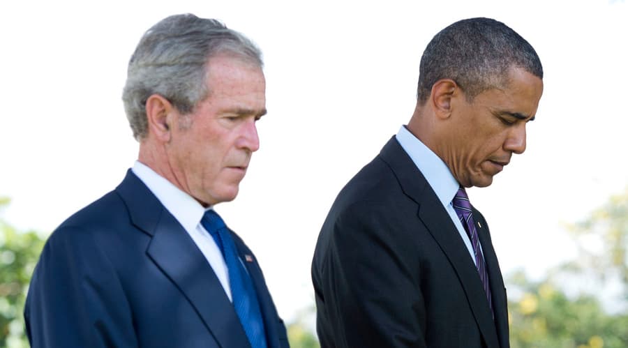 „WikiLeaks“ paviešino įrašus, kuriuose B. Obamos ir Dž. Bušo administracijos kaltinamos korupcija