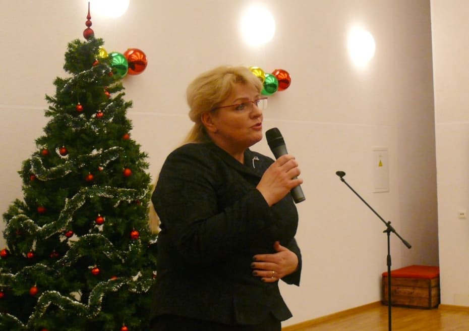 Ministrė A. Pabedinskienė pasidalinti artėjančių šv. Kalėdų nuotaikomis pakvietė vaikus iš dienos centrų