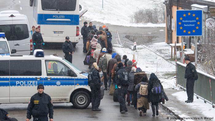 Dėl nelegalų antplūdžio Bavarija nori pati kontroliuoti savo sienas