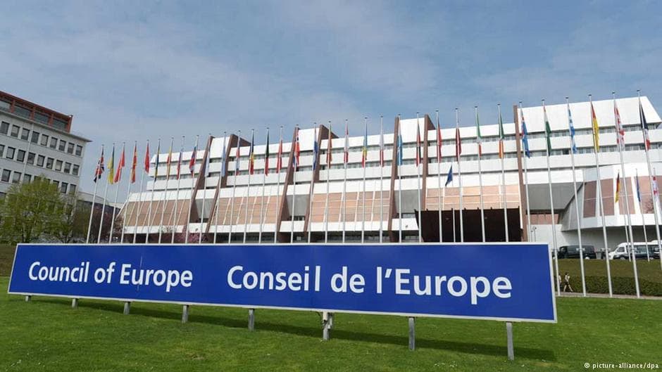 Europos Taryba pasiūlė Lenkijai peržiūrėti žiniasklaidos įstatymą