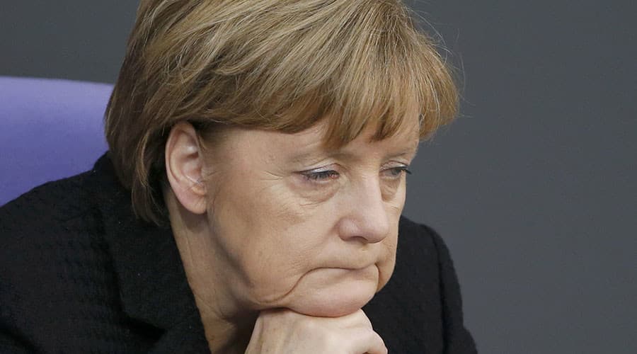 Dėl išpuolių Vokietijoje Angela Merkel nevažiuos į Davoso forumą