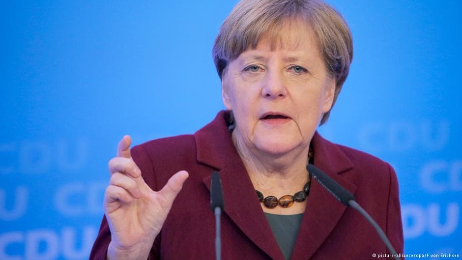 A. Merkel: atvirų sienų reikia euro zonos gerovei